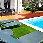 Home2book Exclusive With Pool, El