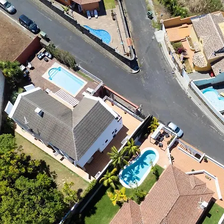 Home2book Exclusive With Pool, El *