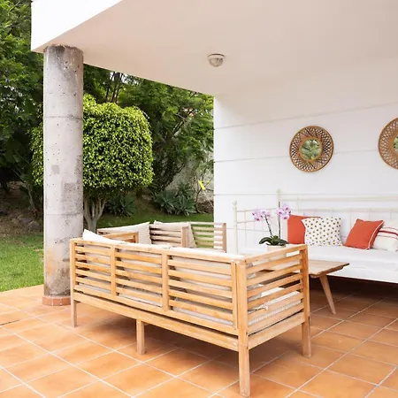 Home2book Exclusive With Pool, El 빌라