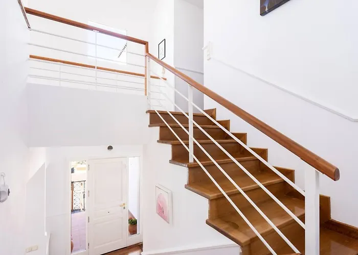 Home2book Exclusive With Pool, El * 사우살