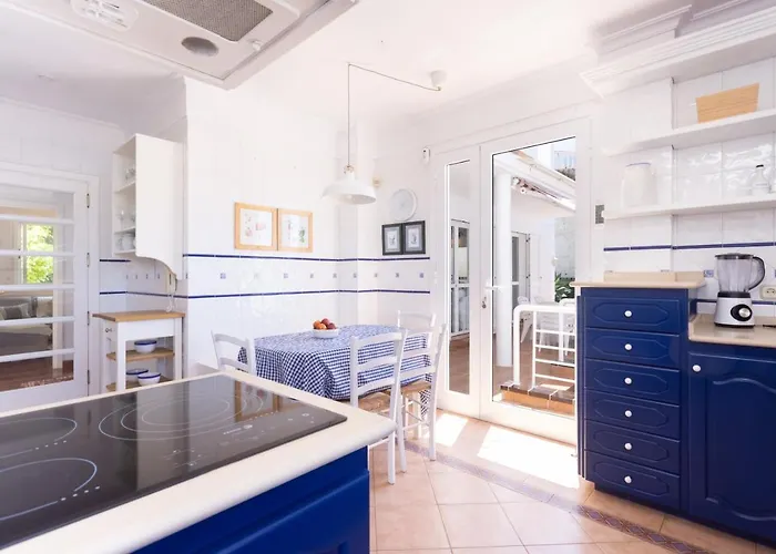 Home2book Exclusive With Pool, El Villa *