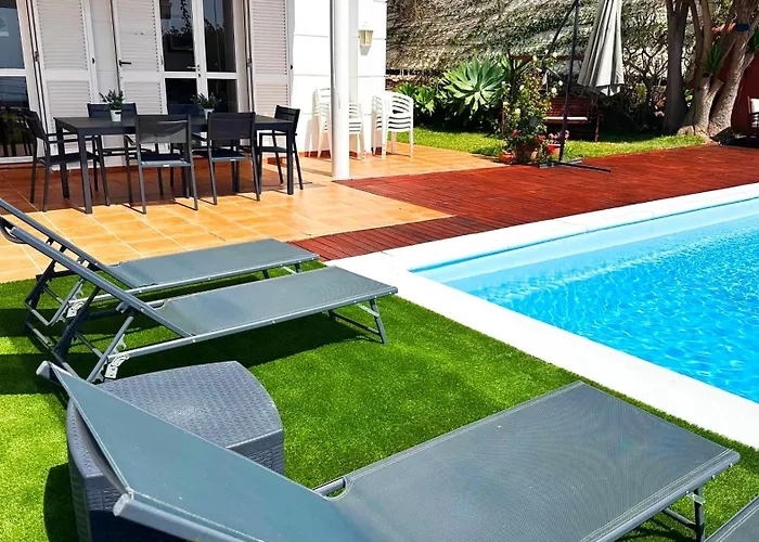 Home2book Exclusive With Pool, El