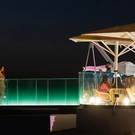 Home2book Exclusive With Pool, El