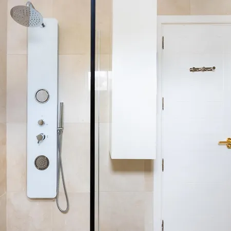 Home2book Exclusive With Pool, El