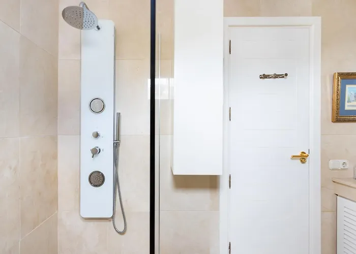 Home2book Exclusive With Pool, El